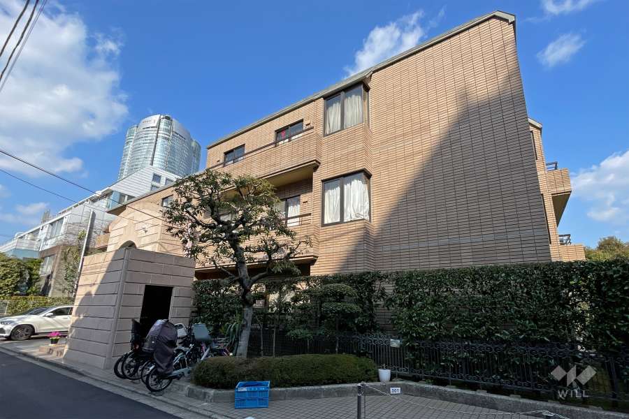 元麻布ウエストパークマンションの外観（西側から）