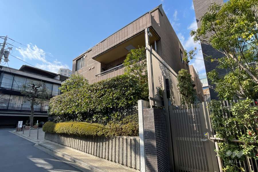 元麻布ウエストパークマンションの外観（南東側から）