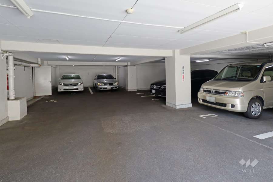 敷地内駐車場（屋内平面式）