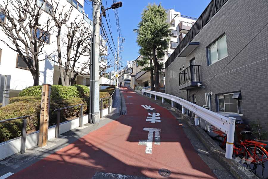 敷地南東側の前面道路