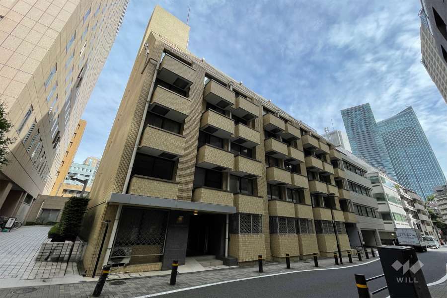 朝日虎ノ門マンションの外観（南側から）　