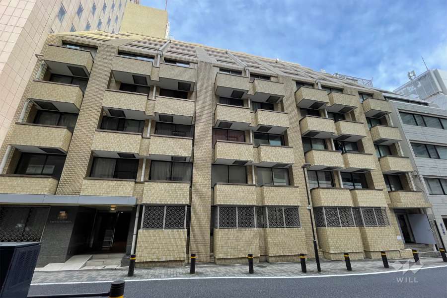 朝日虎ノ門マンションの外観（南東側から）