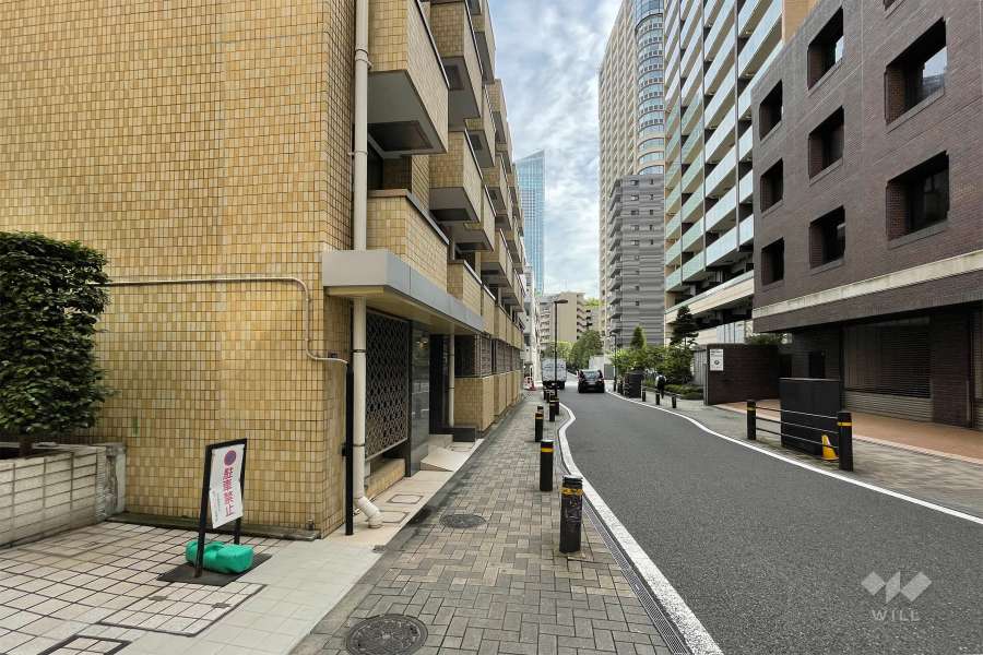 敷地南東側の前面道路　
