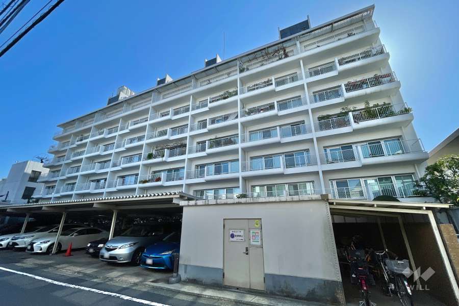 ドミール高輪の外観（西側から）