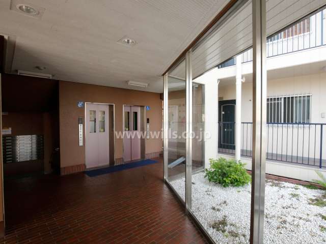 エントランスホール