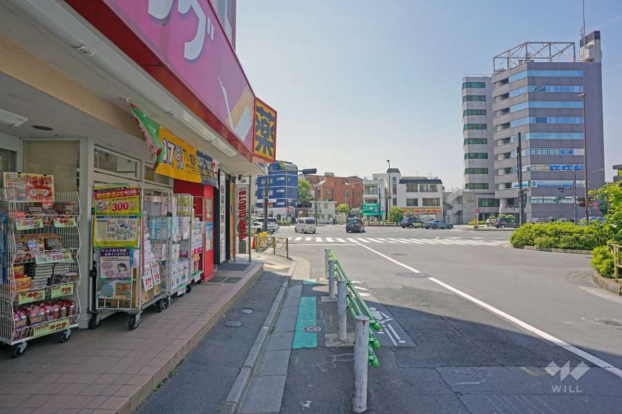 敷地北側前面道路（東側から）