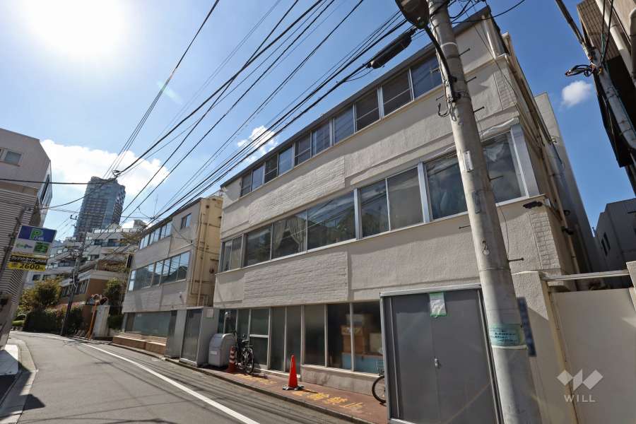 外観赤坂リキマンションの外観（北東側から）