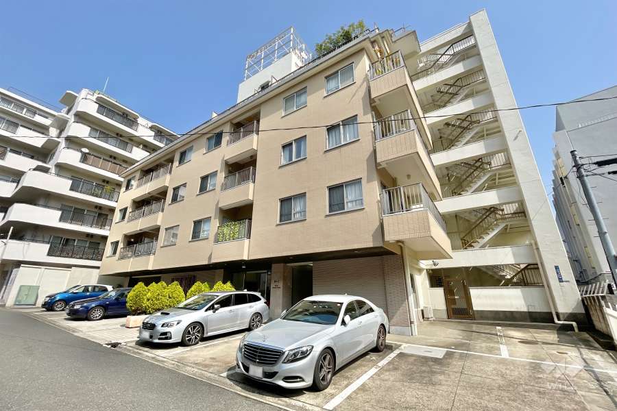 伊皿子スワローズマンションの外観（南西側から）　