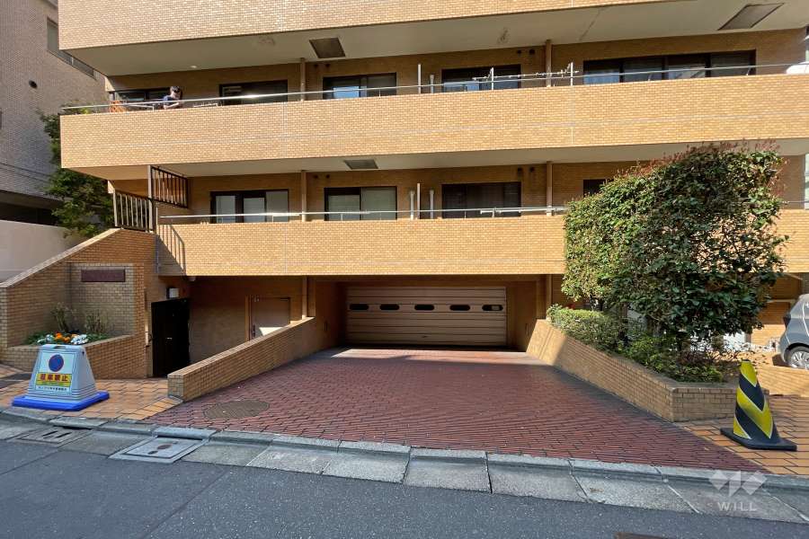 敷地内駐車場（屋内機械式）