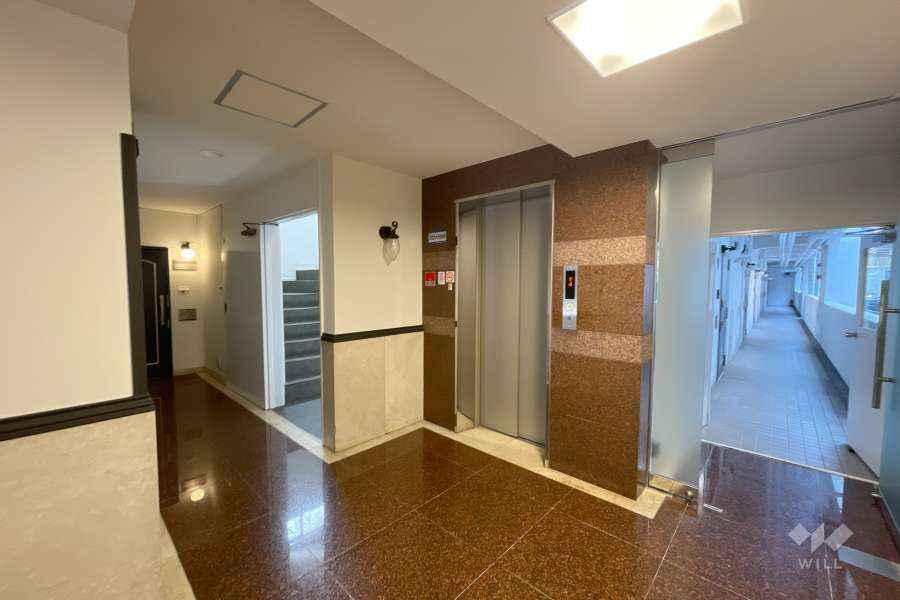 エントランスホール