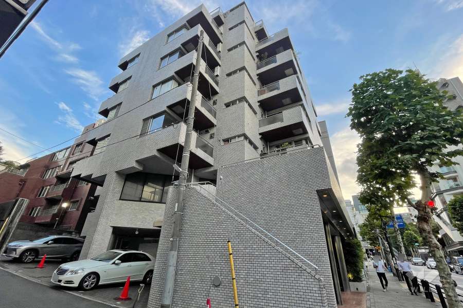 パレ乃木坂の外観（北東側から）