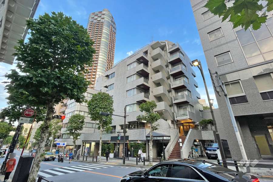 パレ乃木坂の外観（北西側から）