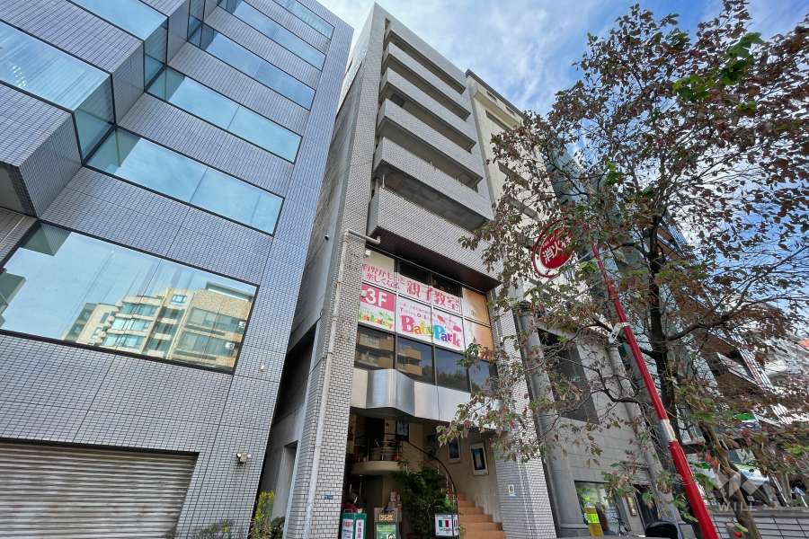 エスポワール麻布の外観（北東側から）