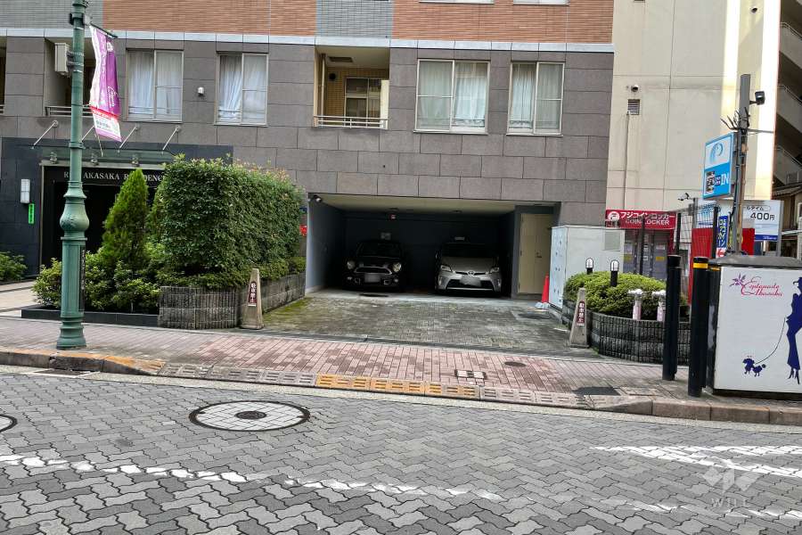 敷地内駐車場（屋内平面式）