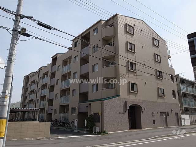 ルネ尼崎の外観（北西側から）