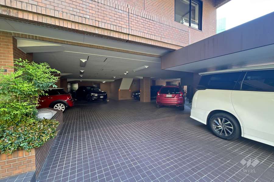 敷地内駐車場（屋内平面式）