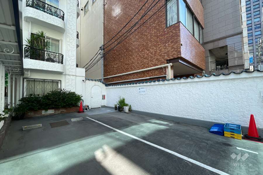 敷地内駐車場（屋外平面式）