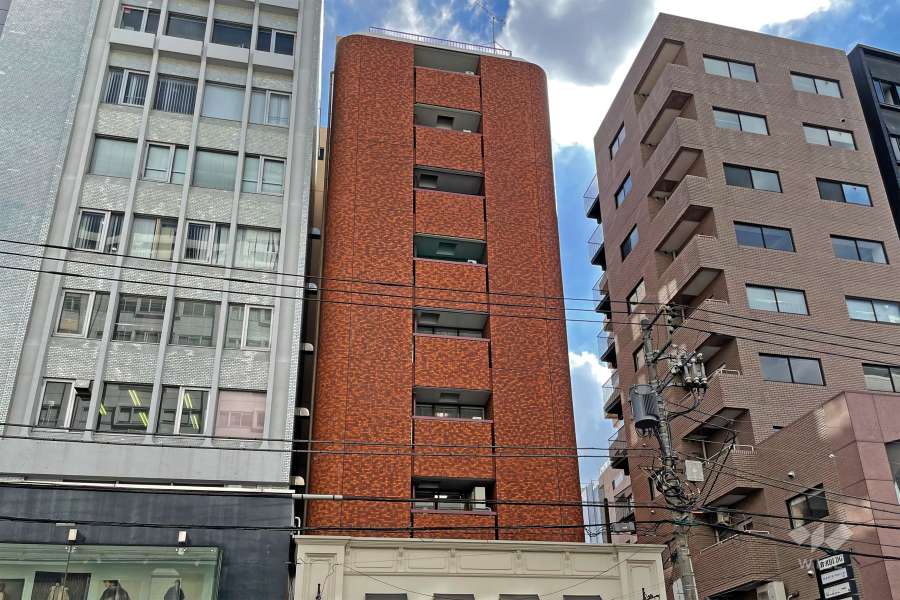 小田急南青山マンションの外観（北東側から）