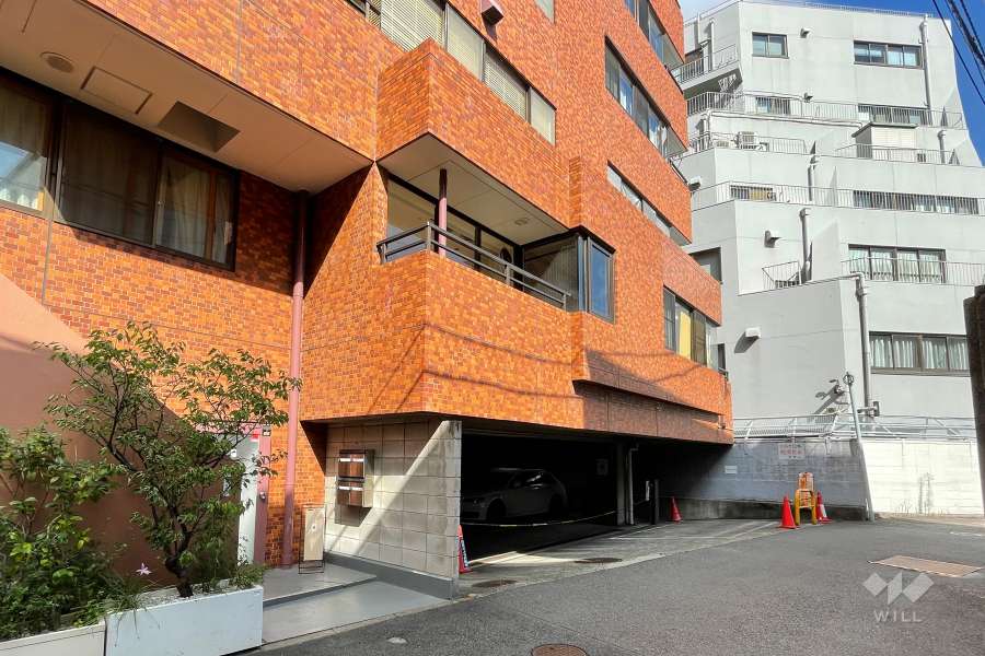 駐車場の出入り口