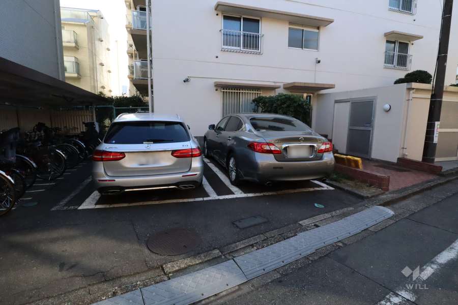 敷地内駐車場（屋外平面式）