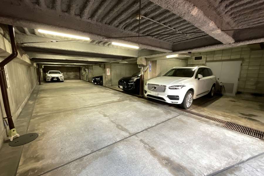 敷地内駐車場(屋内平面式)