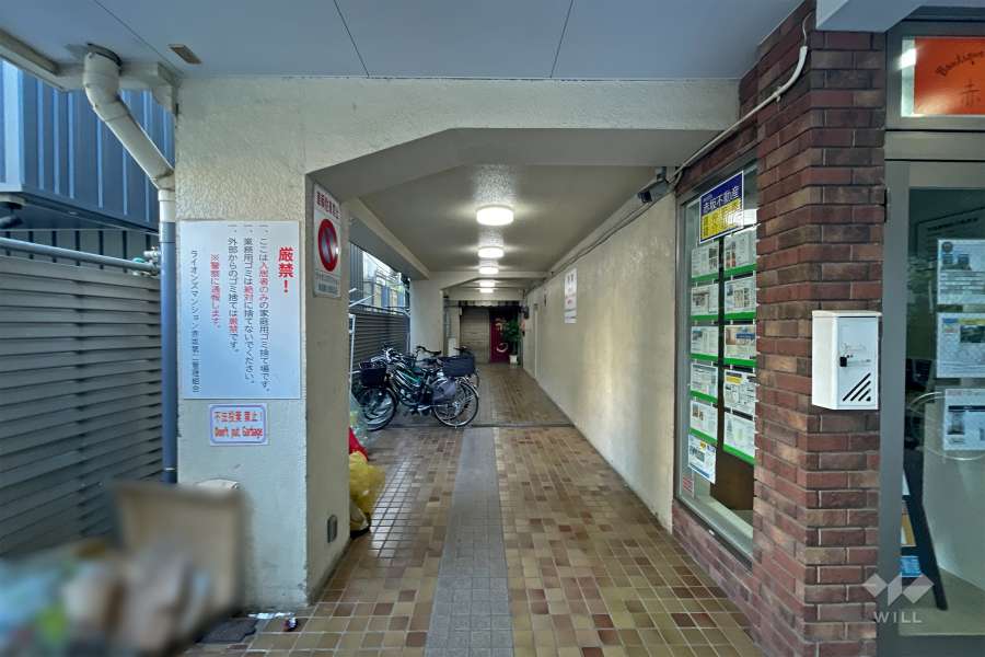 エントランスアプローチ