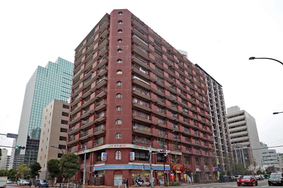 グランドパレス田町の外観（南東側から）