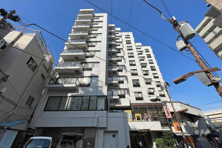 グランドメゾン麻布十番館(南西側から)