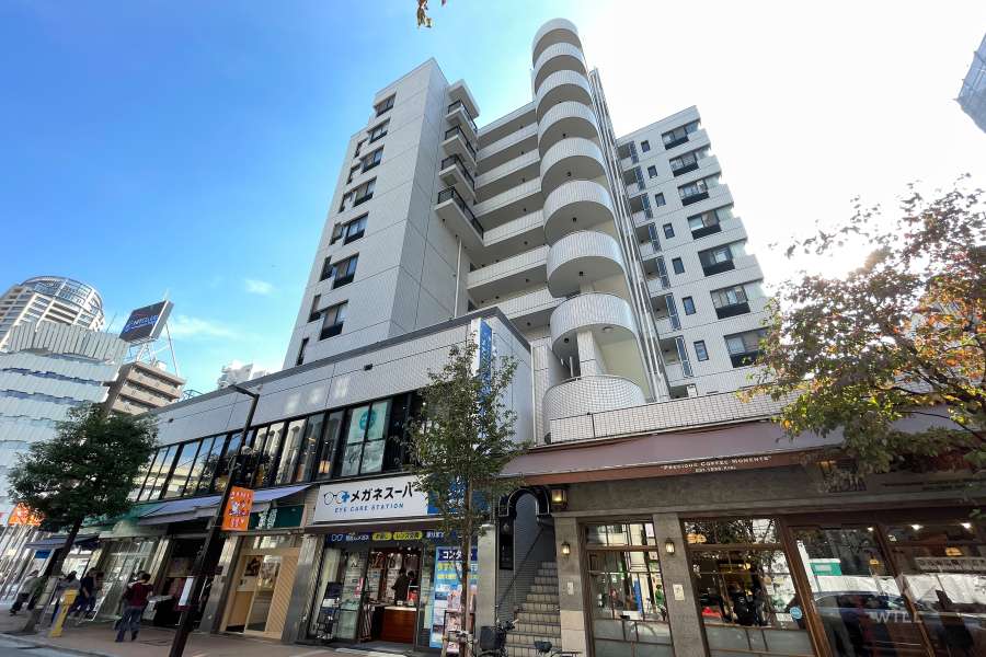 グランドメゾン麻布十番館の外観（北側から）