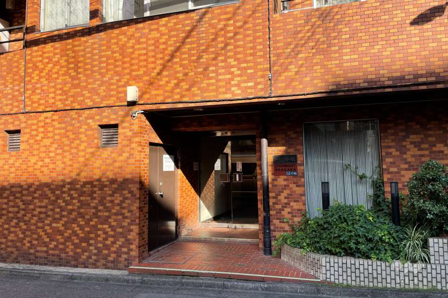 エントランスアプローチ　