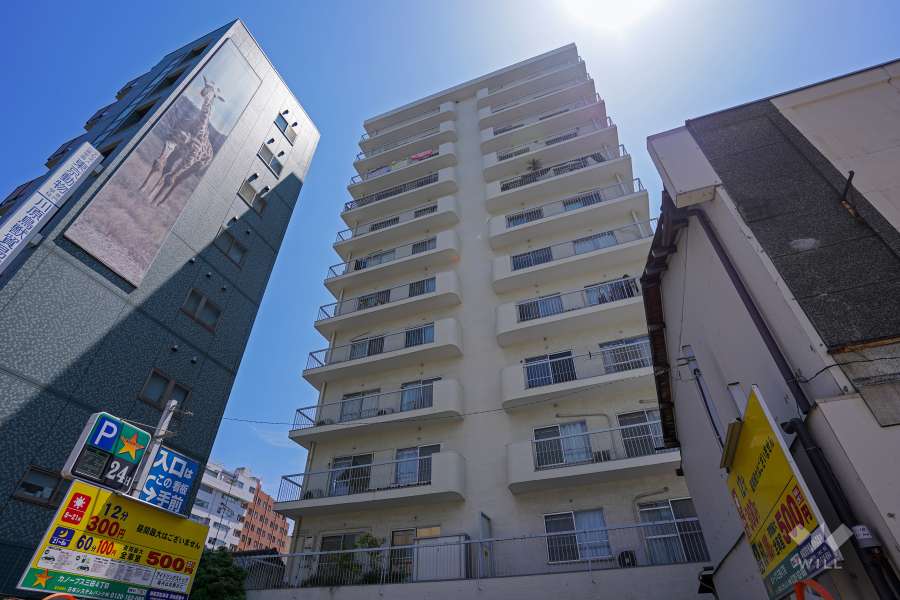 三田シャスターマンションの外観（南西側から）