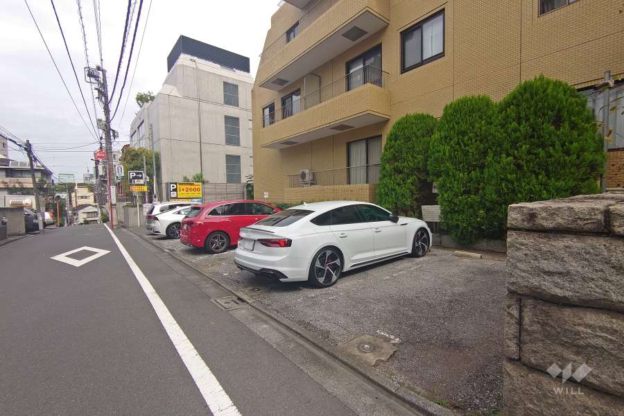 敷地内駐車場（屋外平面式）