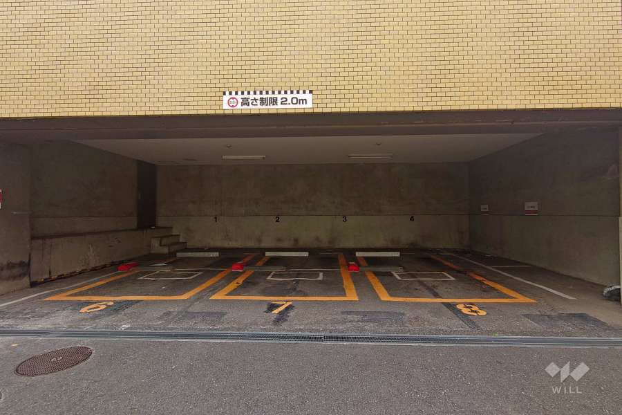 敷地内駐車場（屋内平面式）