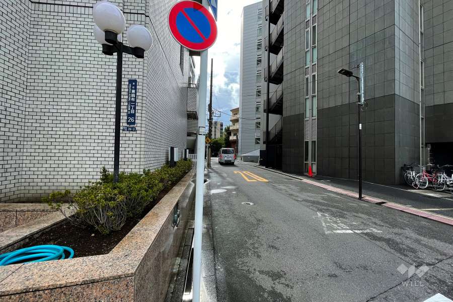 敷地南西側の前面道路