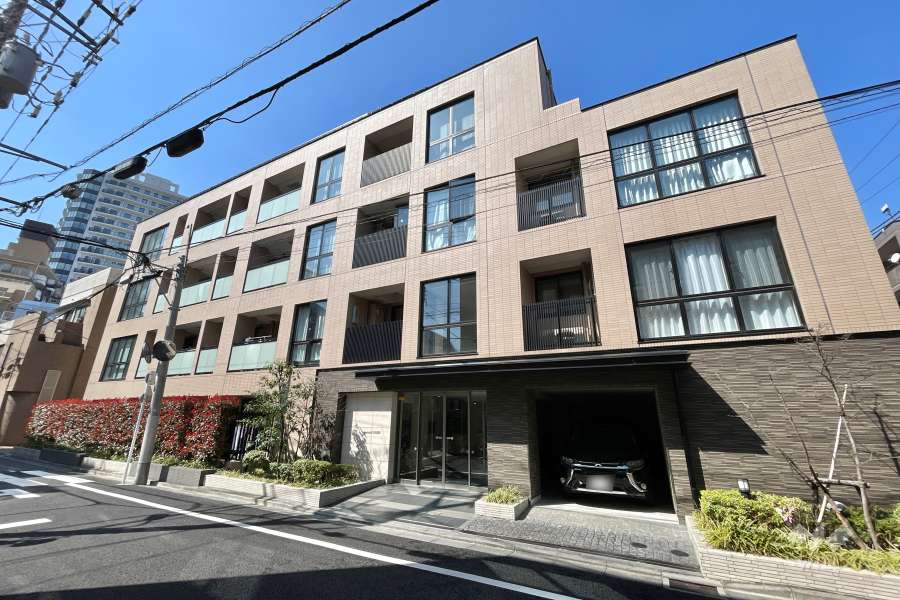 サンウッド三田綱町の外観（北東側から）