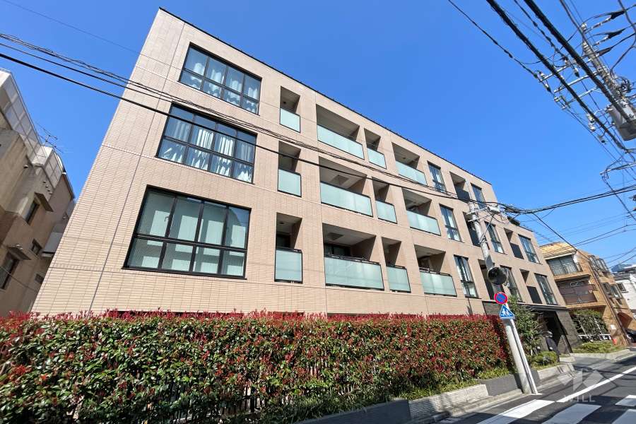 サンウッド三田綱町の外観（南東側から）