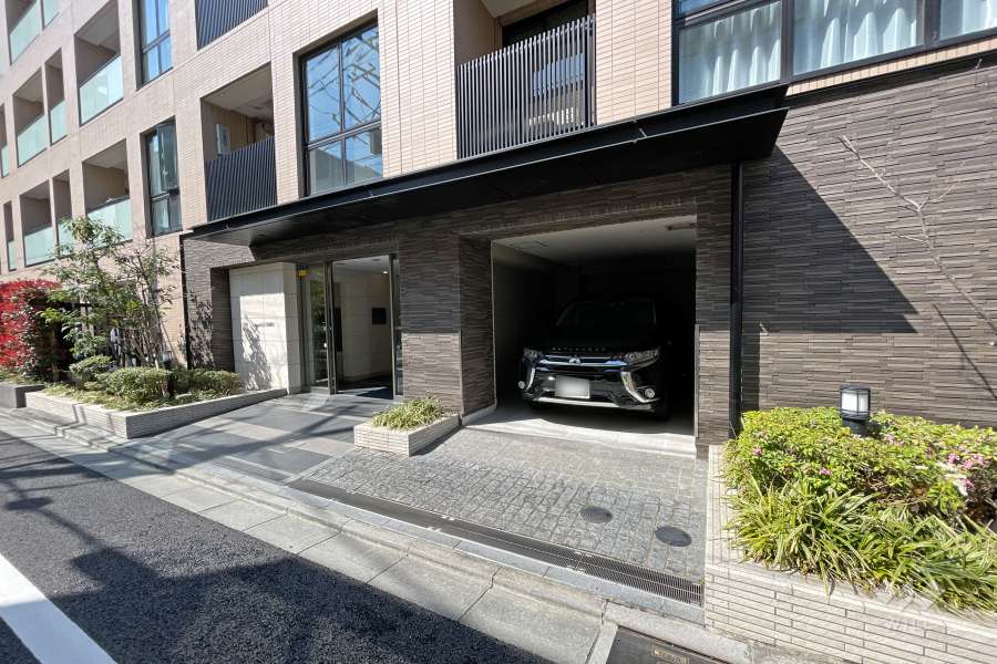 敷地内駐車場（屋内平面式）