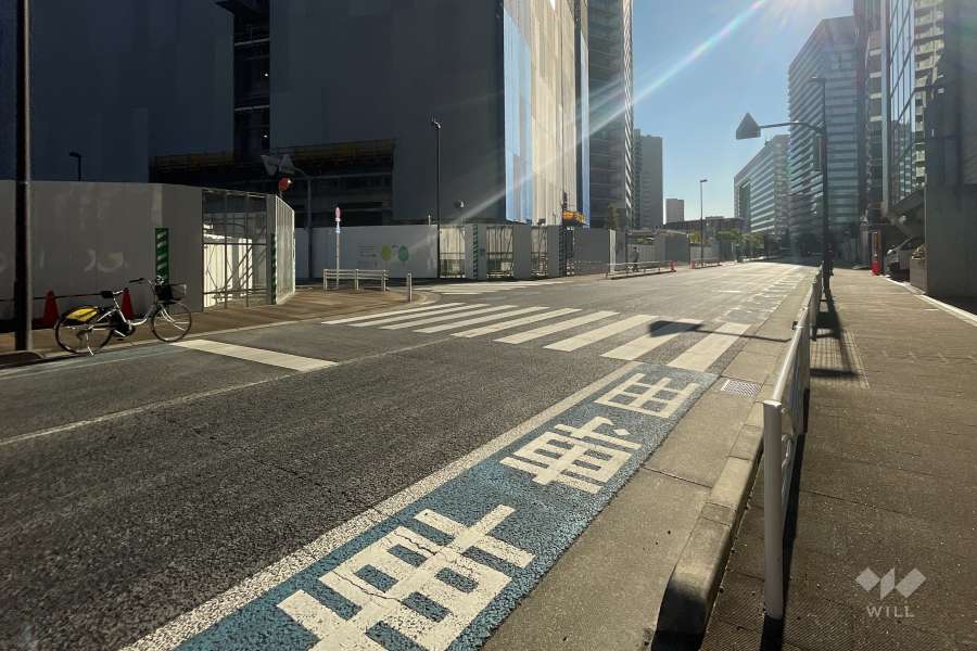 敷地南西側の前面道路