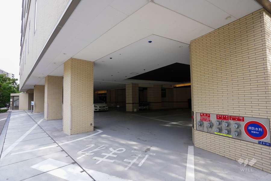 敷地内駐車場（屋内平面式）