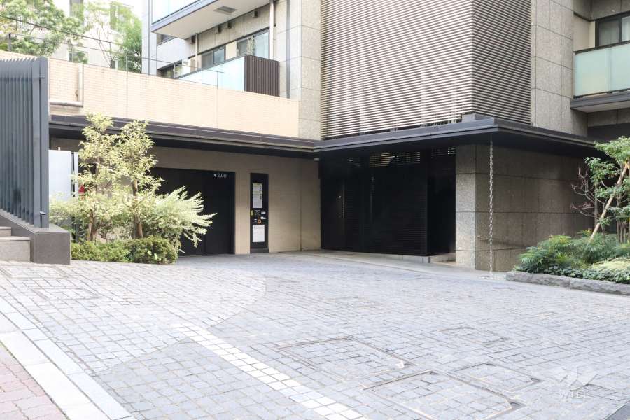 駐車場の出入り口