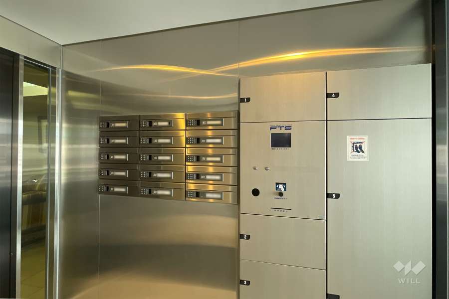 宅配ボックスと共用ポスト