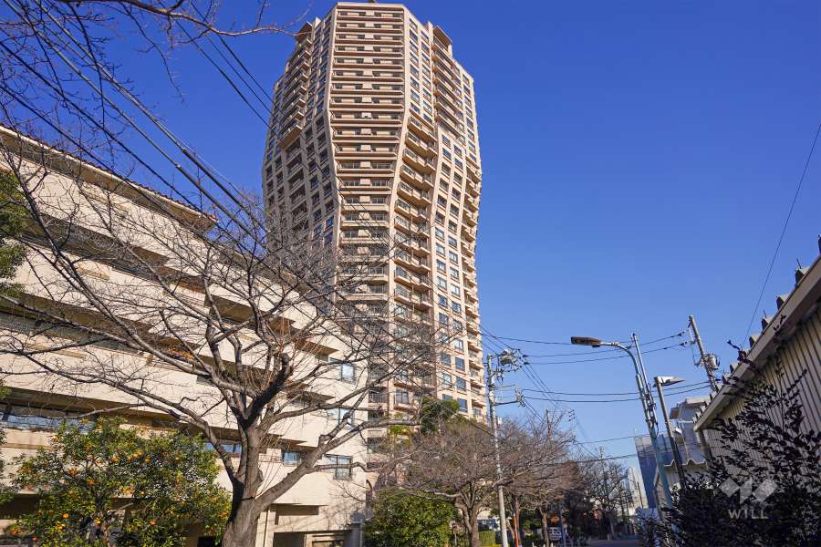 元麻布ヒルズフォレストタワーの外観（南西側から）