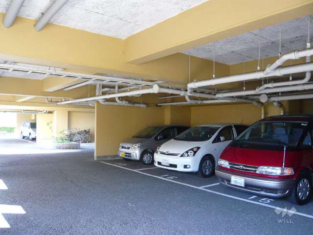 敷地内駐車場（屋内）