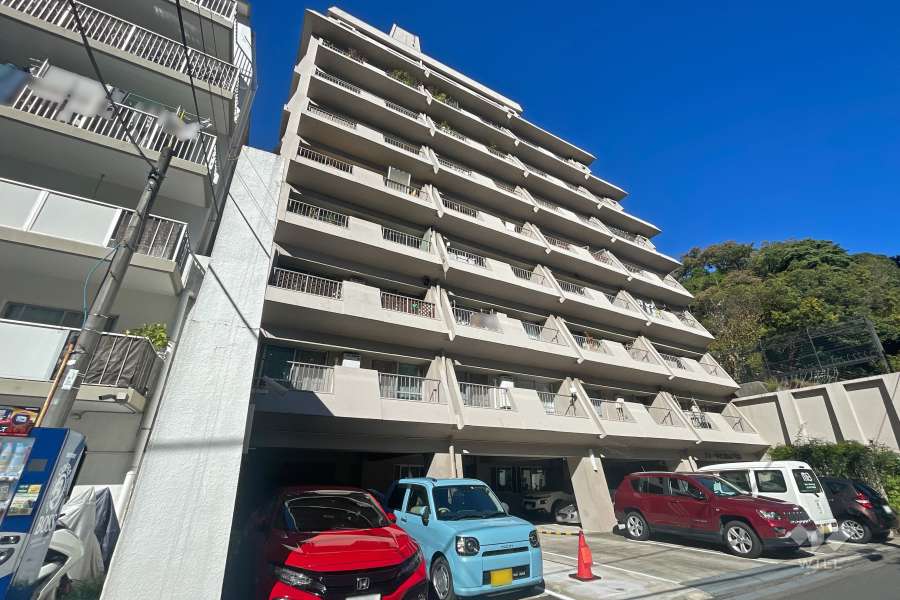 ストークマンション三田の外観（南東側から）