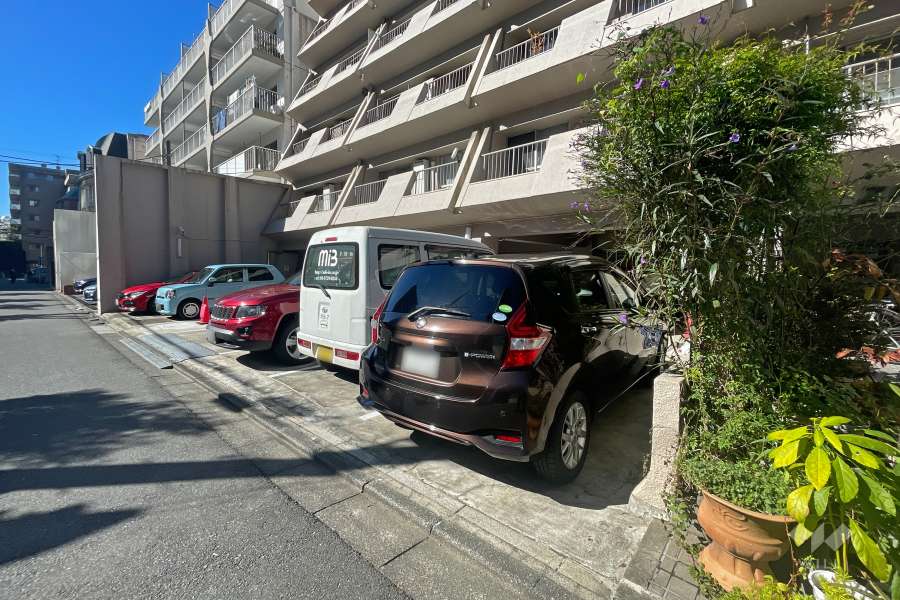 敷地内駐車場（屋外平面式）