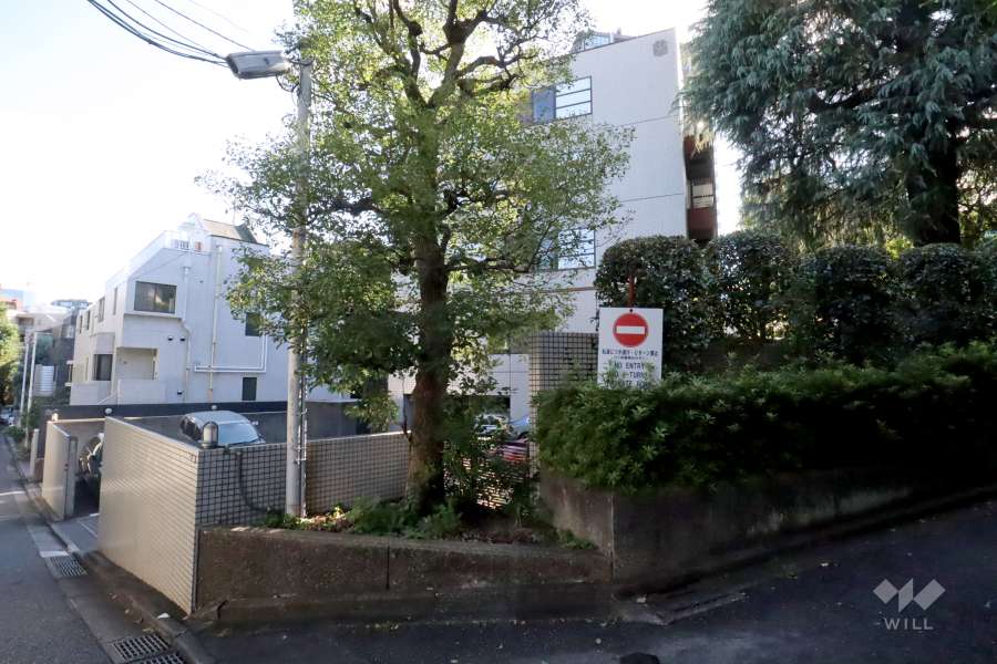 白金三光アンクレーの外観(北側から)
