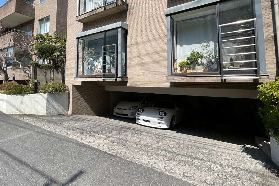 敷地内駐車場（屋内平面式）