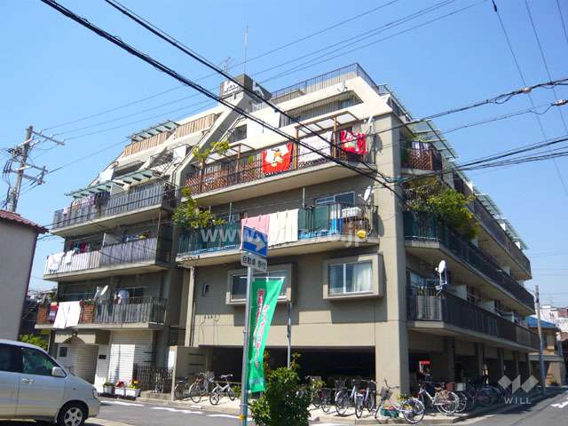 イスズハイツベル武庫川東2の外観（南東側から）