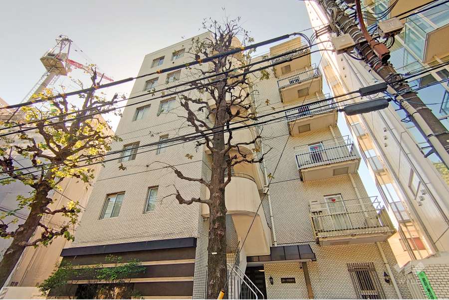 ストーク西麻布の外観（北東側から）