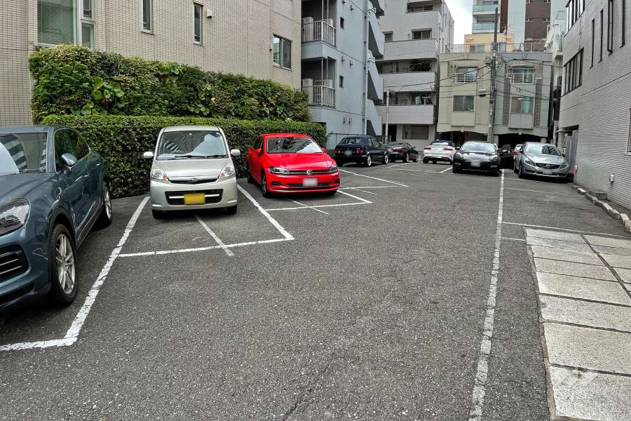 敷地内駐車場（屋外平面式）